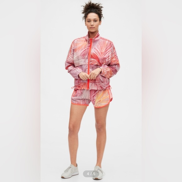 *GAP FIT Lightweight Windbreaker Jacket - Pink Coral Palm Print - Women’s Size M - Picture 4 of 7